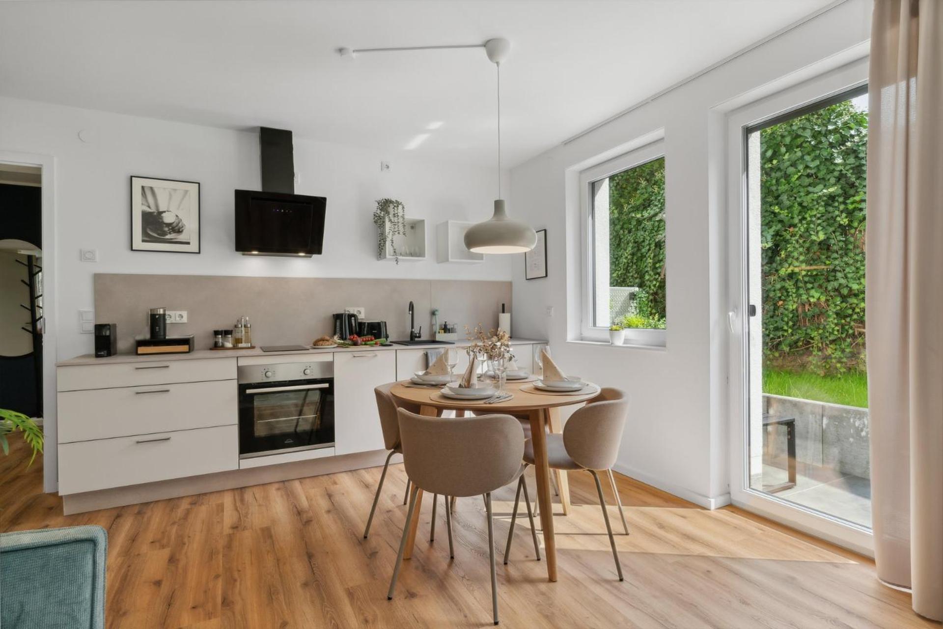 Zwei Apartments Fuer Bis Zu 8 Personen Zentral, Modern, Mit Terrasse & Balkon Bielefeld Kültér fotó