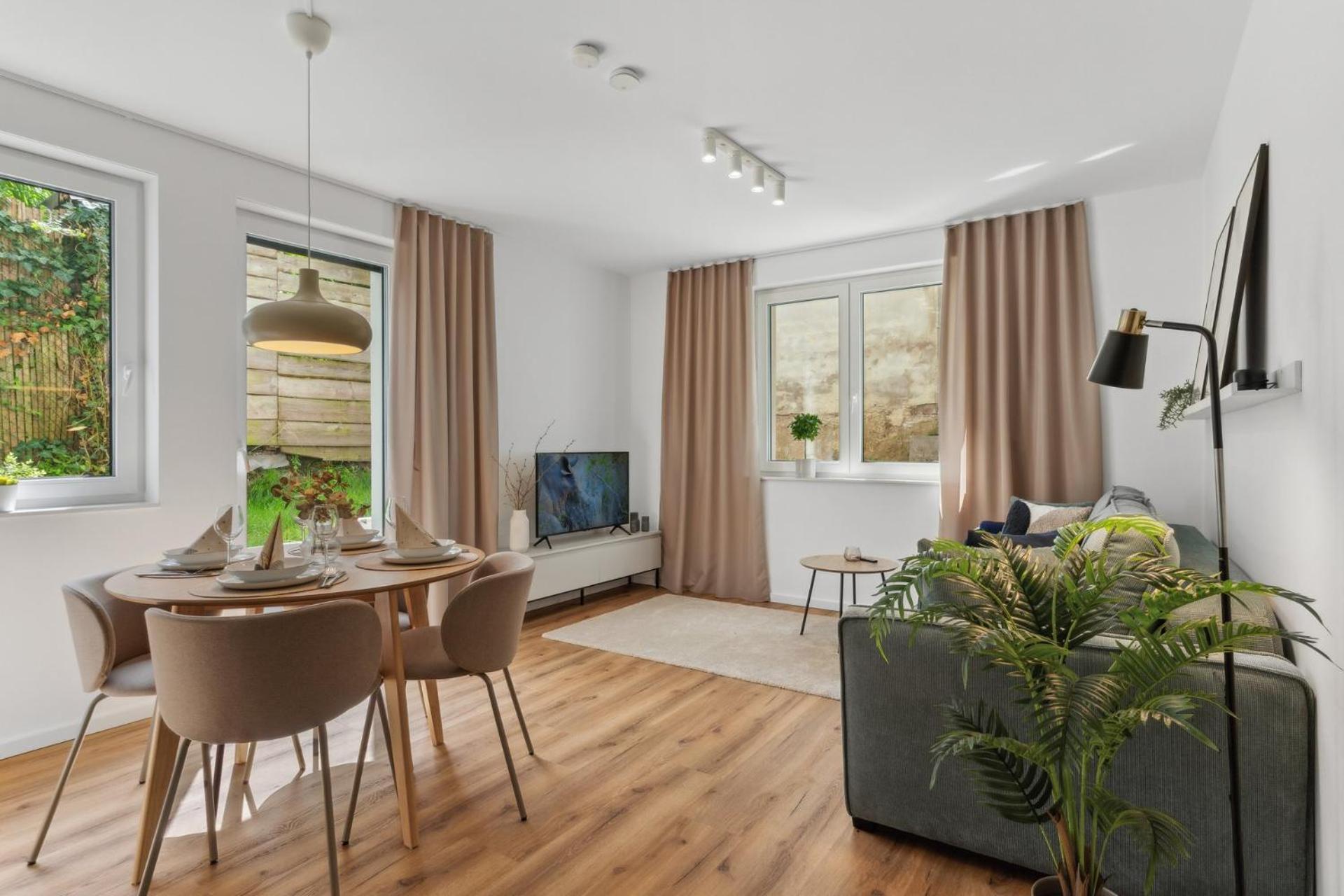 Zwei Apartments Fuer Bis Zu 8 Personen Zentral, Modern, Mit Terrasse & Balkon Bielefeld Kültér fotó